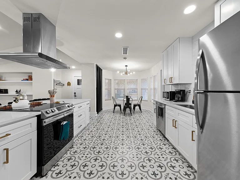 16502 Fox Knl — Photo 21