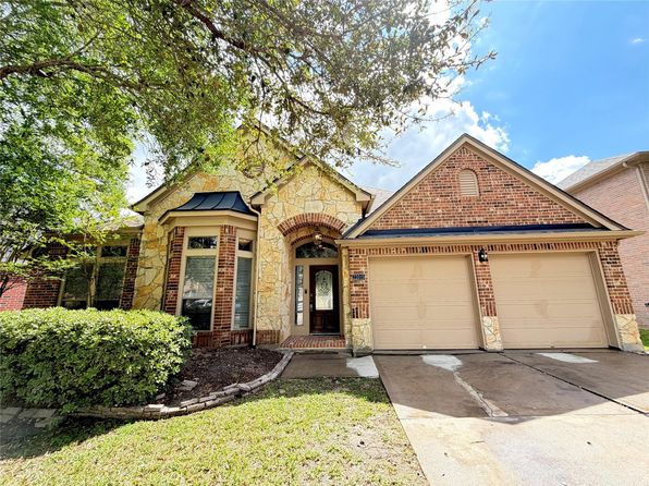 22015 Rustic Canyon Ln