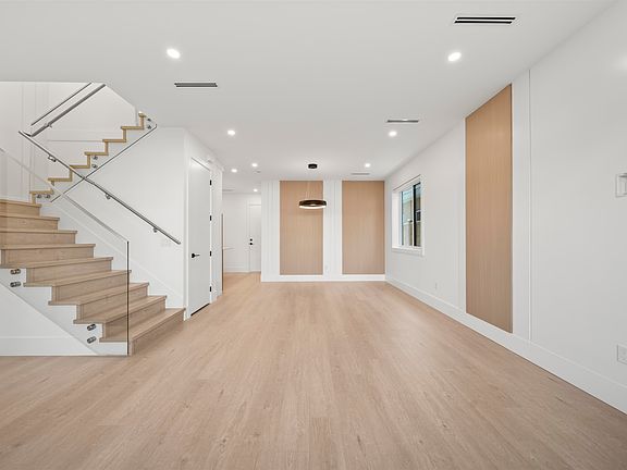 4th image of 10700 Aragon Rd #2