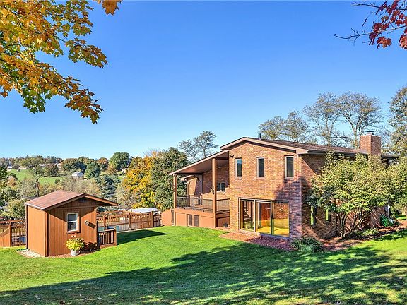 4th image of 1045 Willowbrook Rd