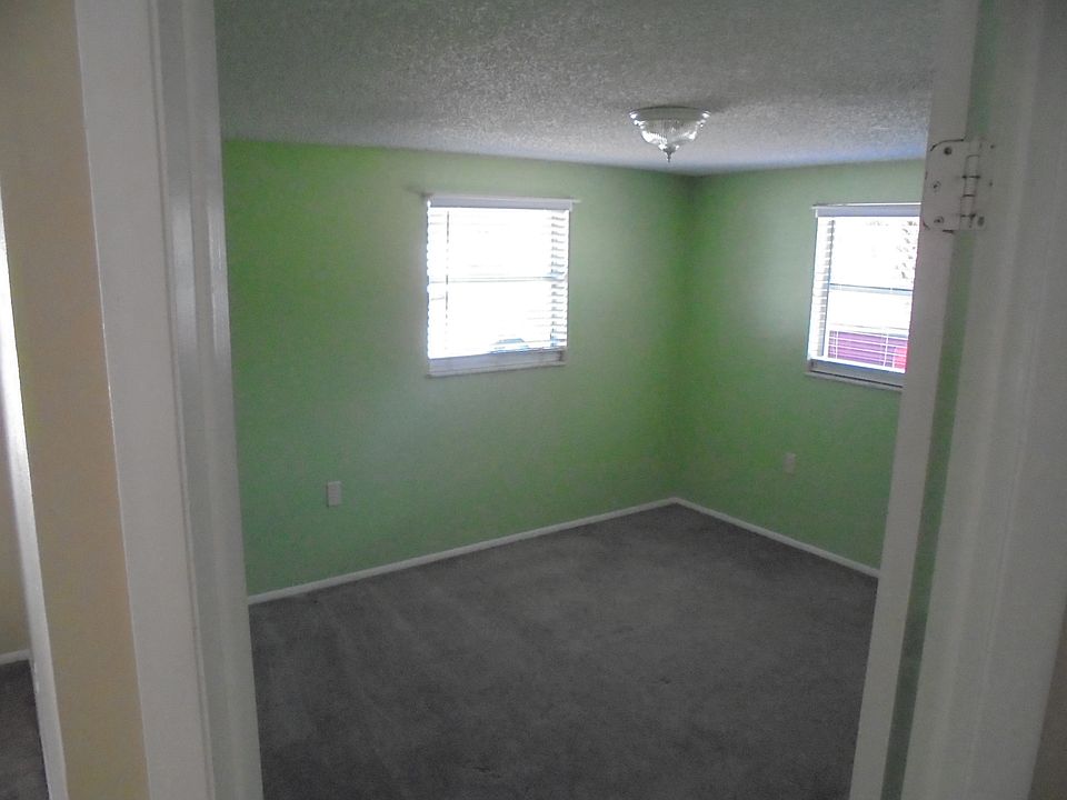1st image of 8440 Sunnydale Dr