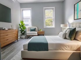 23-77 36th St, Astoria, NY
