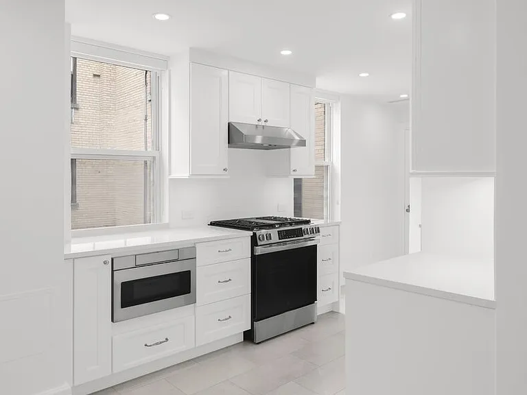 1085 Park Ave #4B — Photo 11