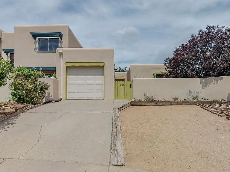 2401 San Patricio Plz — Photo 16
