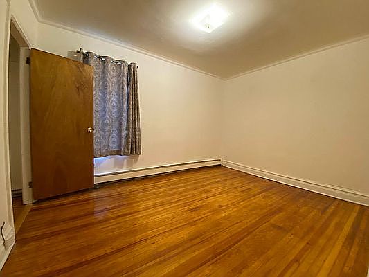 5th image of 1114 Dean Ave #2