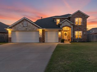 812 Sugar Hill Ave, Cleburne, TX 76033