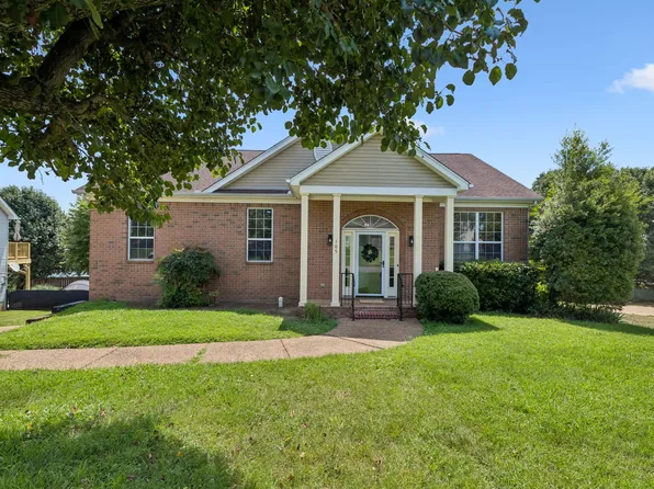 105 Rose Garden Ln, Goodlettsville, TN 37072