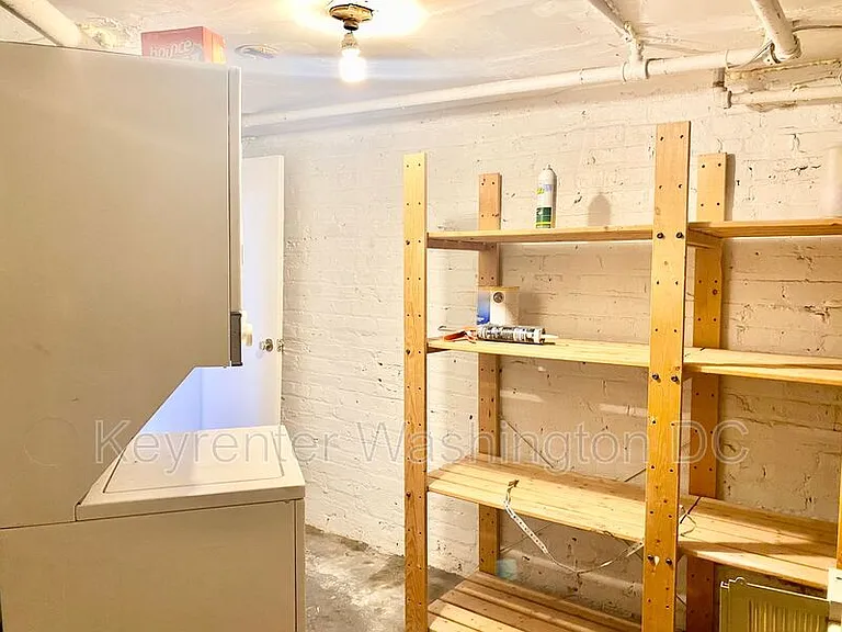 A 1351st St #NE ENGLISH BASEMENT — Photo 20
