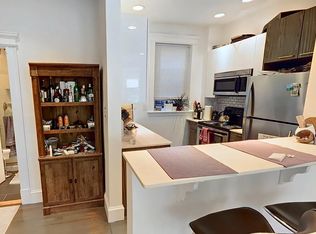 100 Queensberry St APT 8, Boston, MA 02215