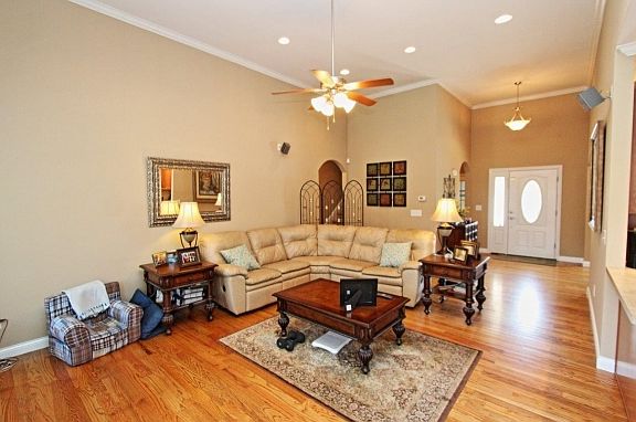 4th image of 502 Wyndham Dr