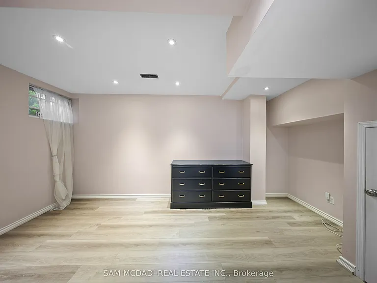 3949 Teakwood Dr — Photo 17