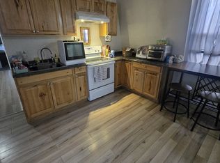 63 Pool St FLOOR 2NF, Biddeford, ME 04005