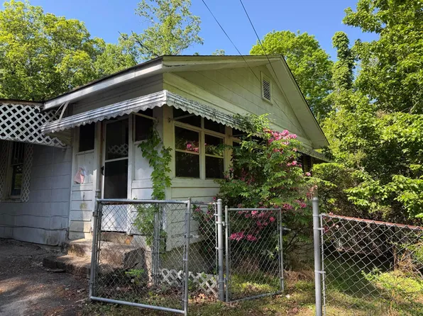 80 Williams Ln, Rossville, GA 30741