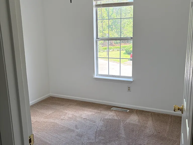 4724 Bayfield Dr — Photo 9