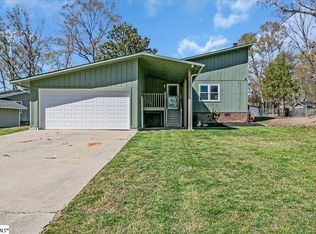 202 Stonegate Rd, Simpsonville, SC 29681
