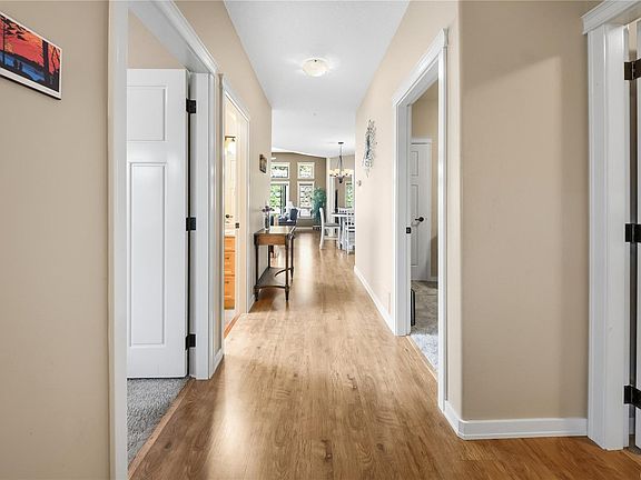 5th image of 6281 Pleasant Ridge Pl #101