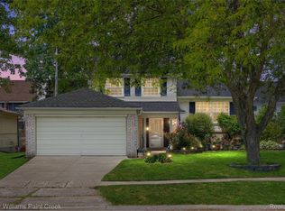 5778 New Meadow Dr, Ypsilanti, MI 48197