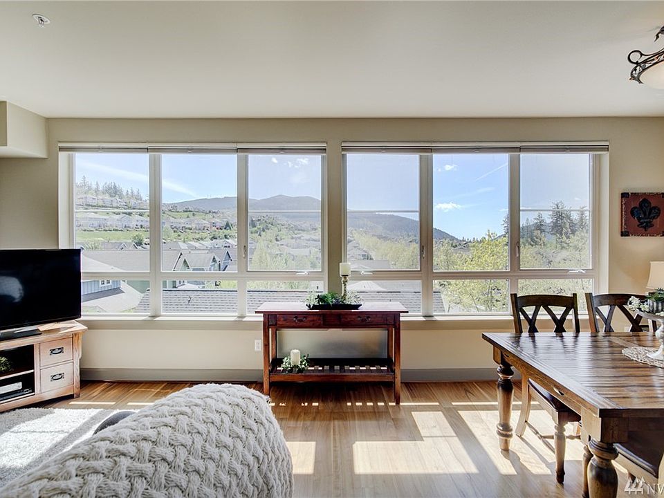 1st image of 1840 25th Ave NE #S301