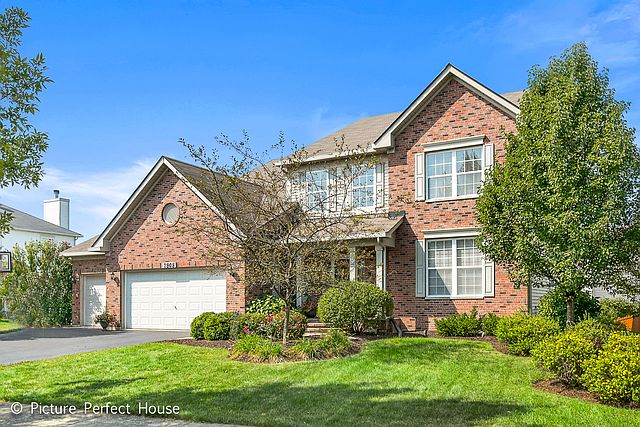 1st image of 2808 Forest Creek Ln