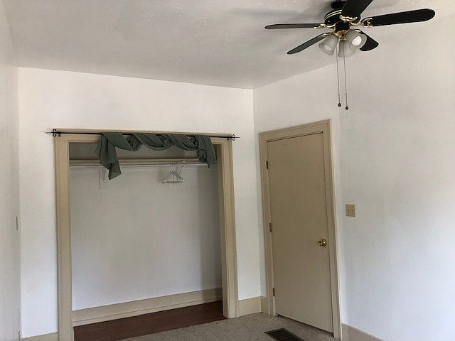 S/E Bedroom - Large