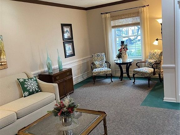 3rd image of 1931 King James Pkwy APT 223
