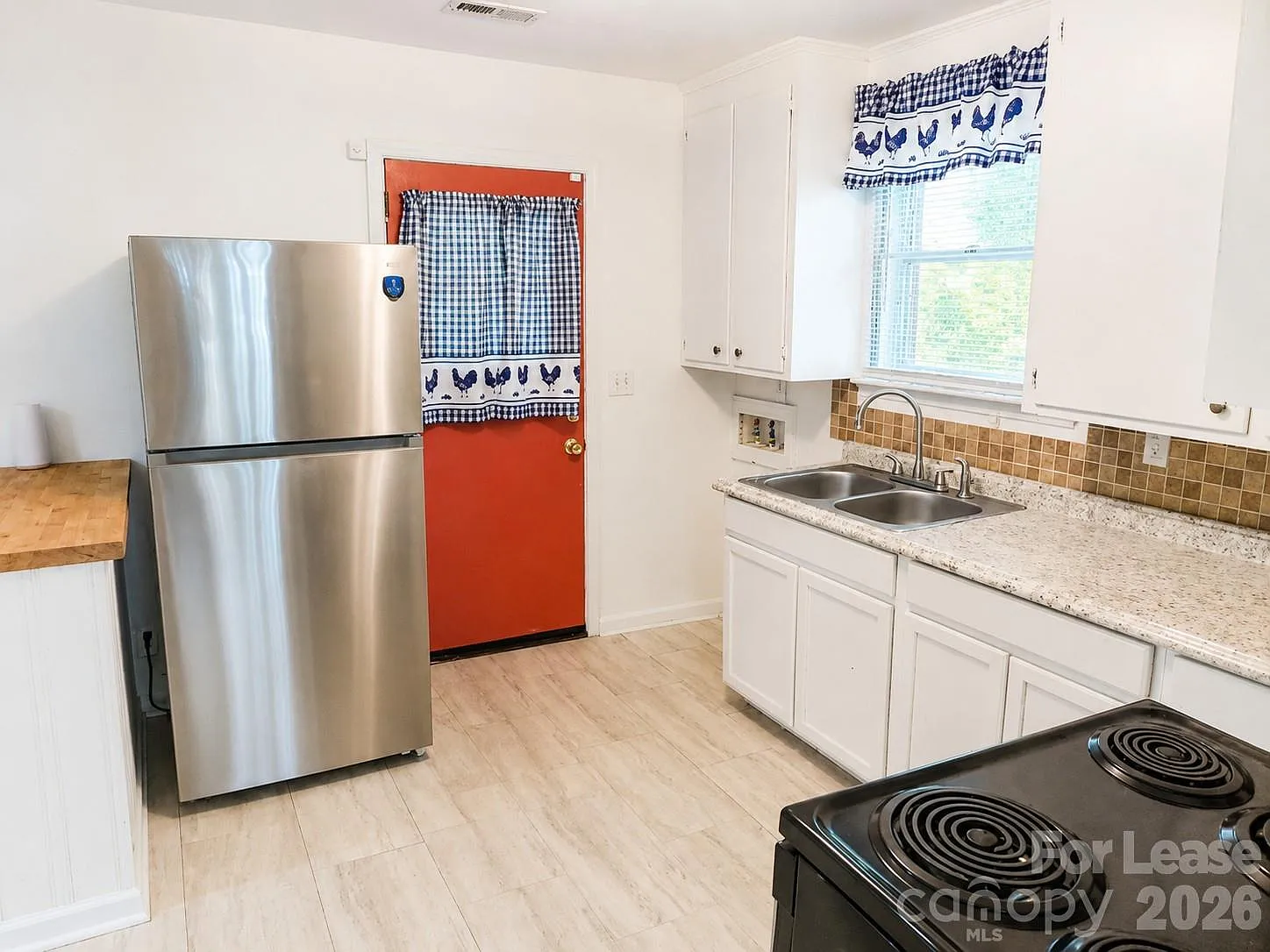 4 bed, 2.0 bath, $1,850 — Photo 2