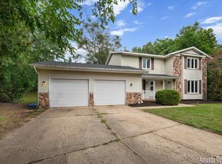 901/3 McCarty St NW, Grand Rapids, MI 49544