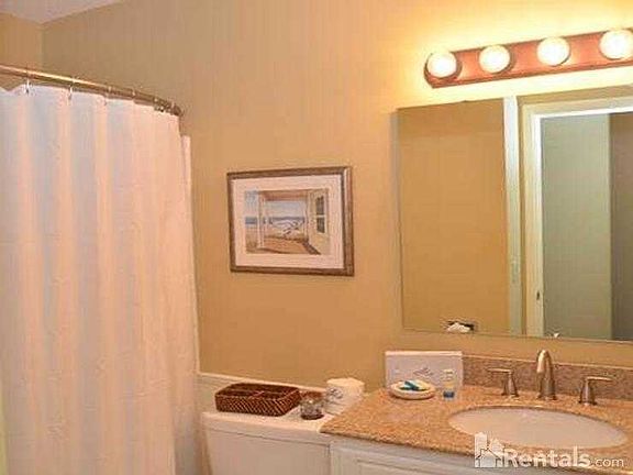 5th image of 32 S Forest Beach Dr APT 4
