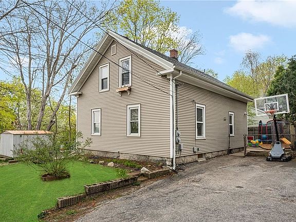 2nd image of 124 Pine Hill Ave