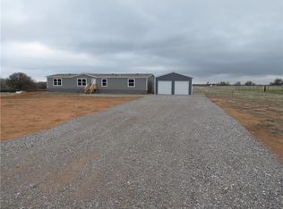 10593 190th St, Lindsay, OK 73052