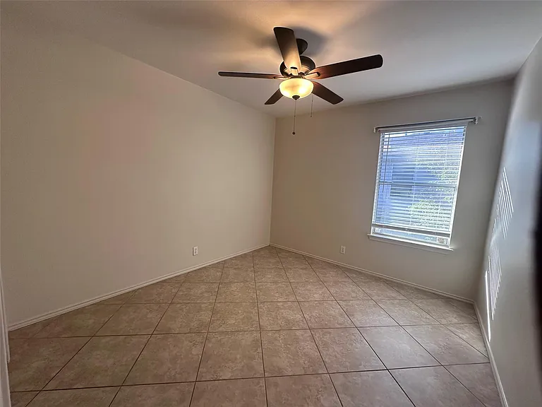 605 Blair Ave — Photo 13