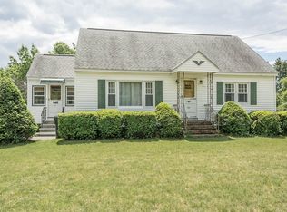 251 Primrose Hill Rd, Dracut, MA 01826