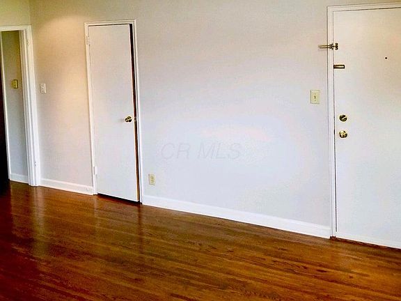 4th image of 1083 Sells Ave Unit C
