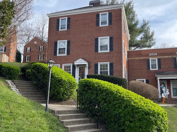 2733 S Buchanan St, Arlington, VA 22206