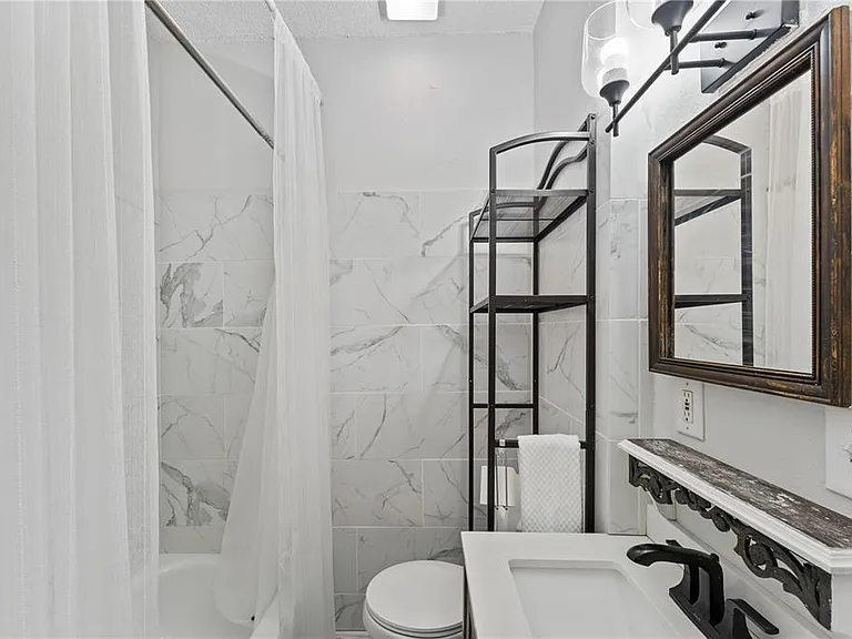 914 8th St N #1 — Photo 10