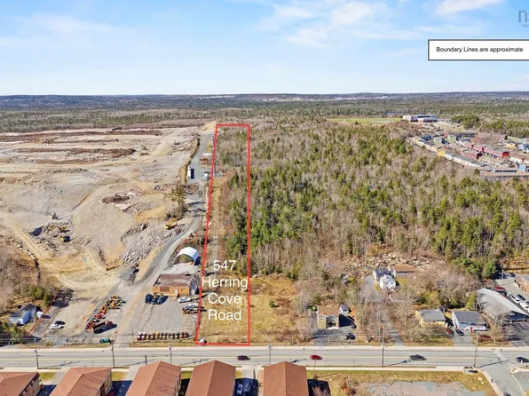 547 Herring Cove Rd, Halifax, NS B3R 1X3