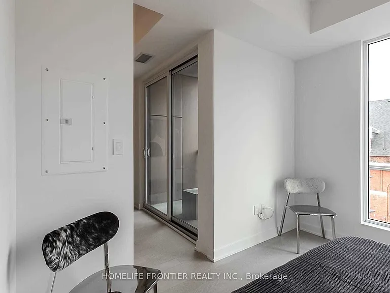 106 Dovercourt Rd #517 — Photo 9