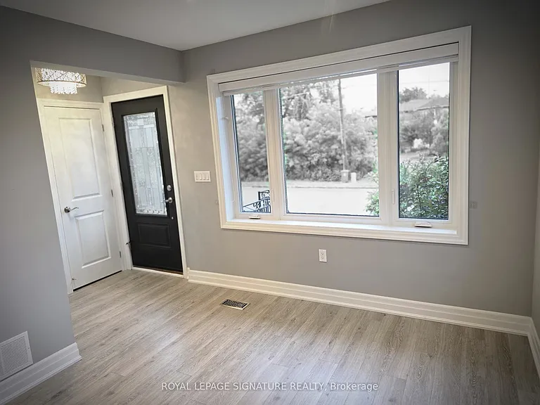 141 Phillip Ave #UPPER — Photo 3