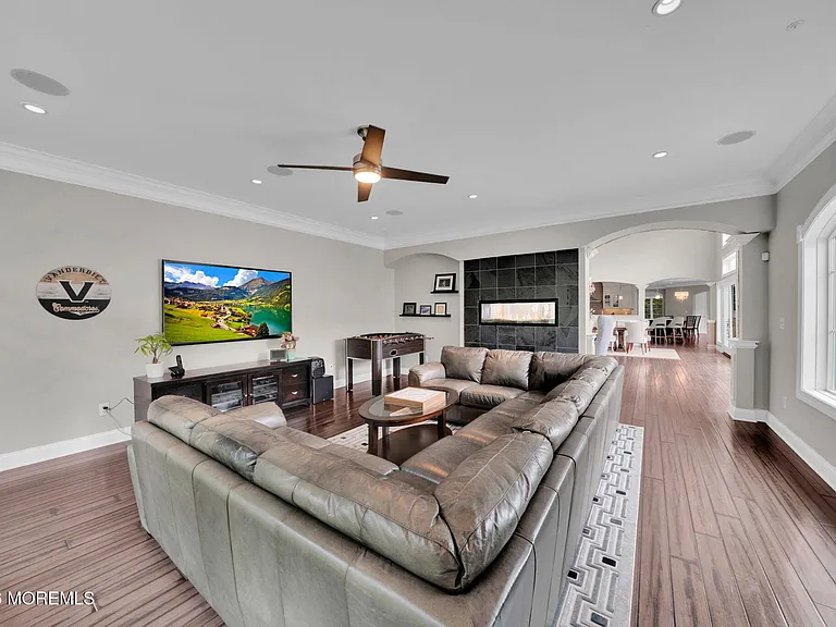 2 Hop Brook Ln — Photo 24