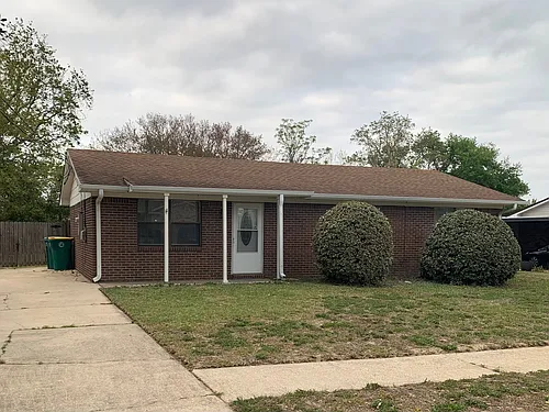 806 Boulevard De Lorleans Photo 1