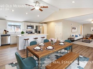 340 Old Meramec Station Rd, Ballwin, MO 63021