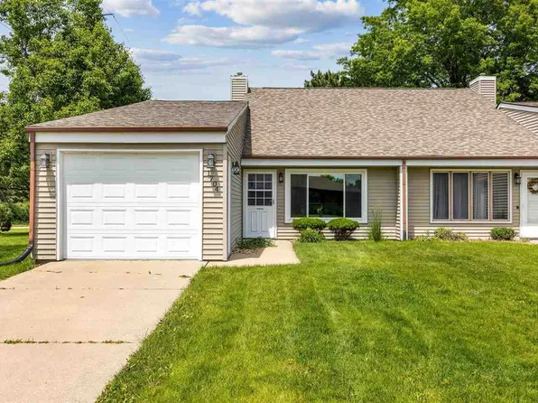 1704 Hollywood Blvd, Iowa City, IA 52240