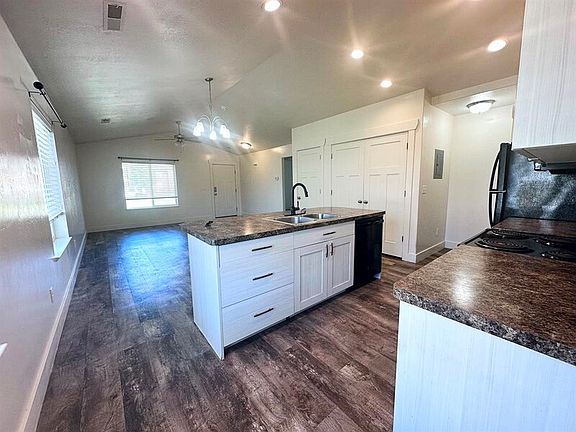 4th image of 339 N 270 W