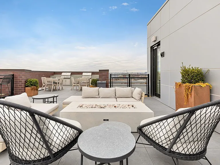 Rooftop - Outside Fire Pits/Grills