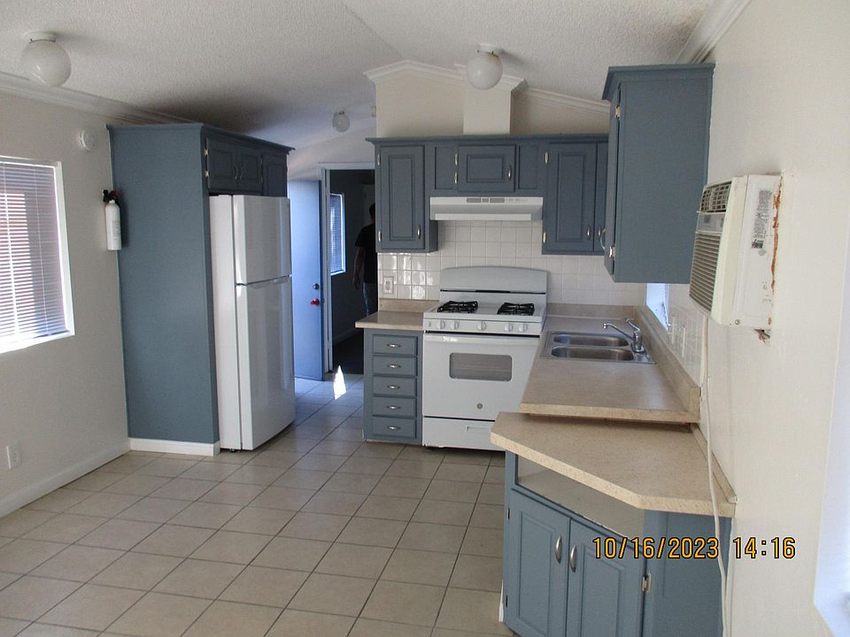 2nd image of 17300 Corkill Rd #173