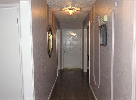 3rd image of 13827 Lantern Ln
