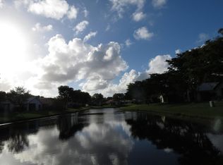 4807 Boxwood Cir, Boynton Beach, FL 33436