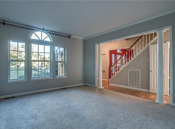 2nd image of 309 Chippewa Cir