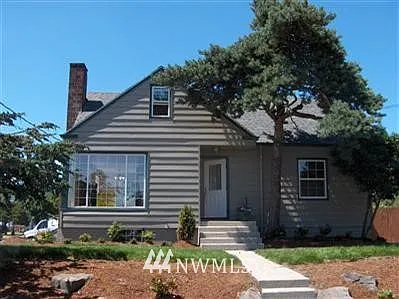 4437 41st Avenue S photo 1