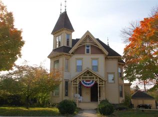 314 W Franklin St, Portage, WI 53901
